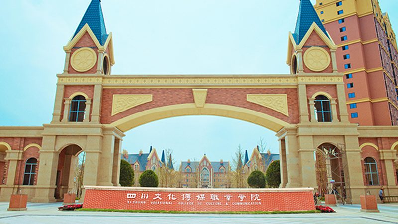 直播代运营加盟，费用构成与选择要点